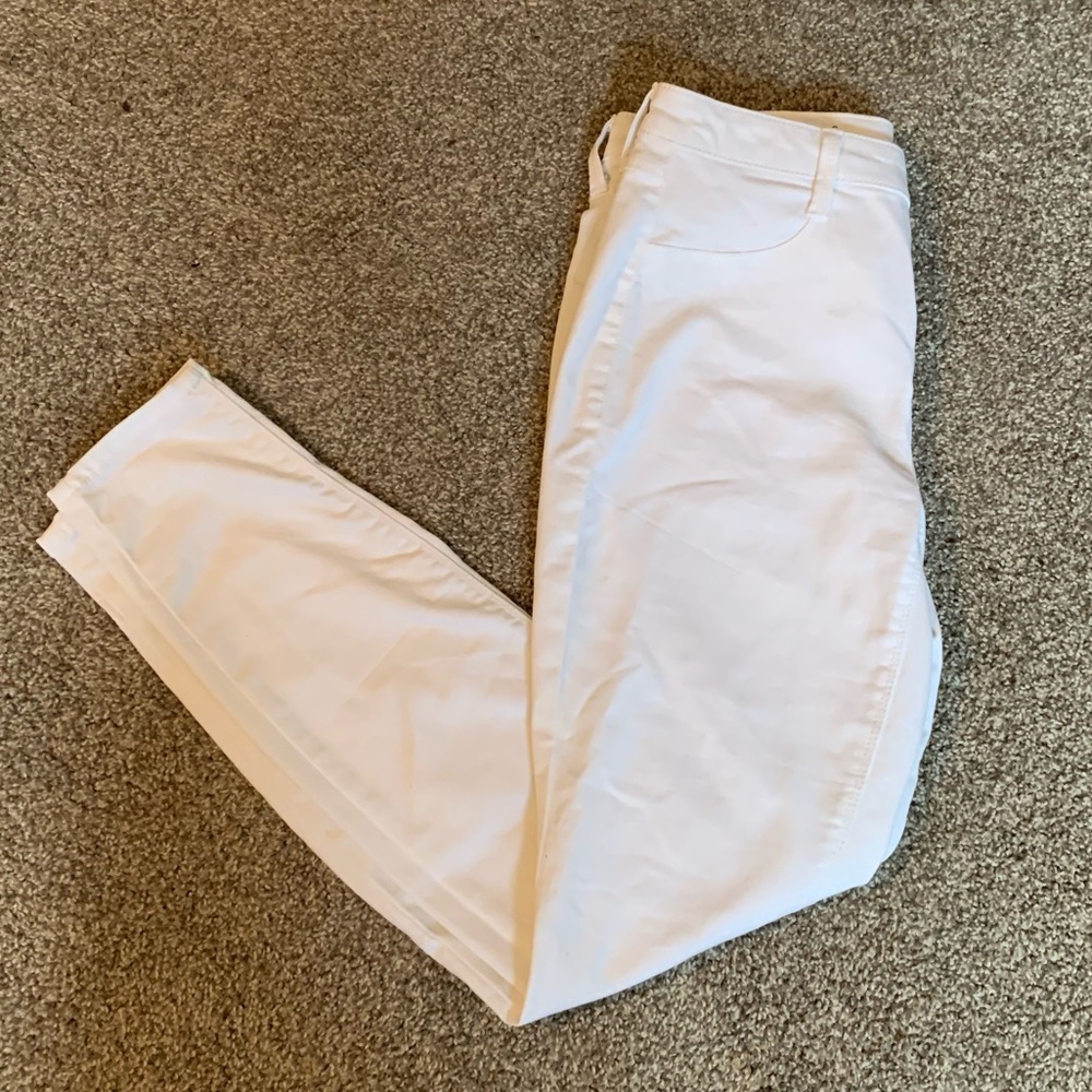 Pure White High Rise Leggings Size 9 ❤️